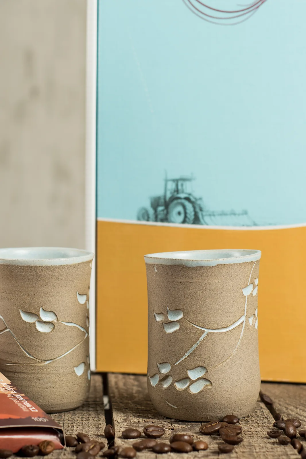 Rani Gift Box – Handmade Mug Set, Fine Coffee & Chocolate — photo 2